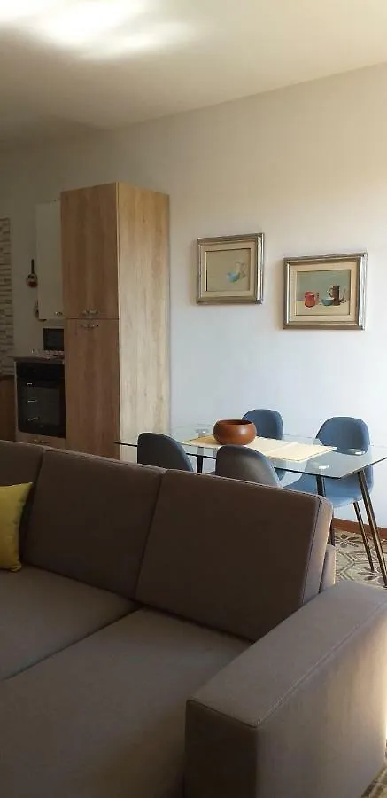 Apartment La Casa Del Pittore Anna House Lerici